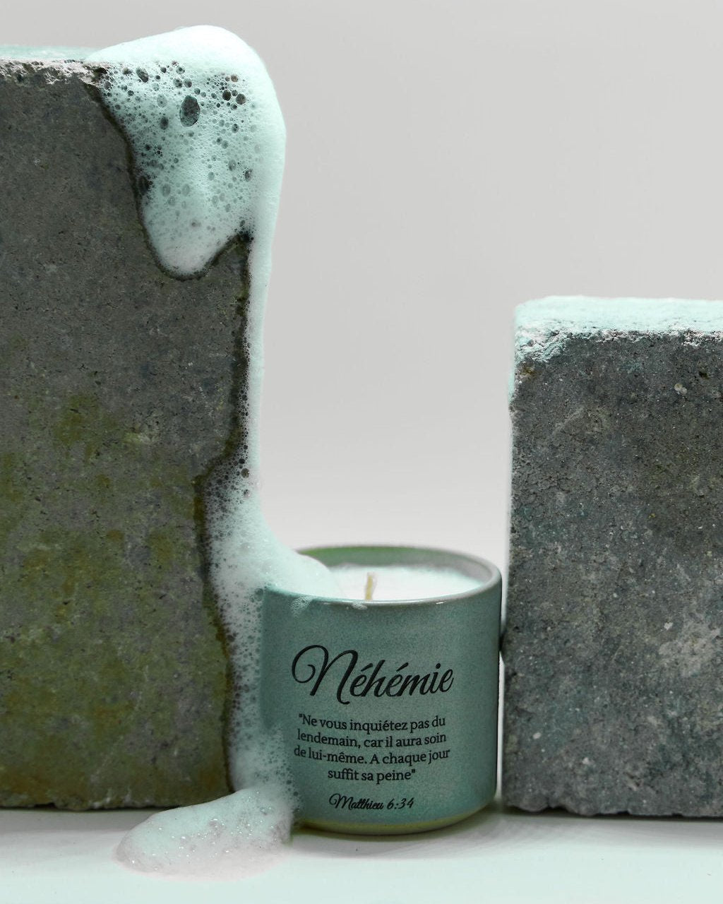 Bougie NÉHÉMIE - Parfumée Linge Frais